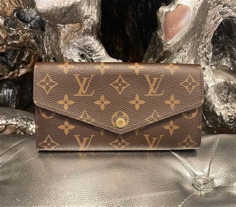 louis vuitton sarah wallet cheap|louis vuitton sarah wallet monogram.